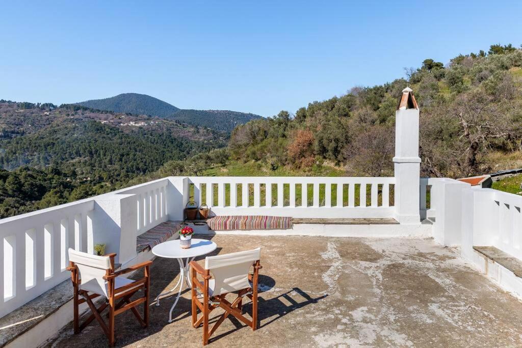 Villa Ambeli สโกเปลอสทาวน์ ภายนอก รูปภาพ